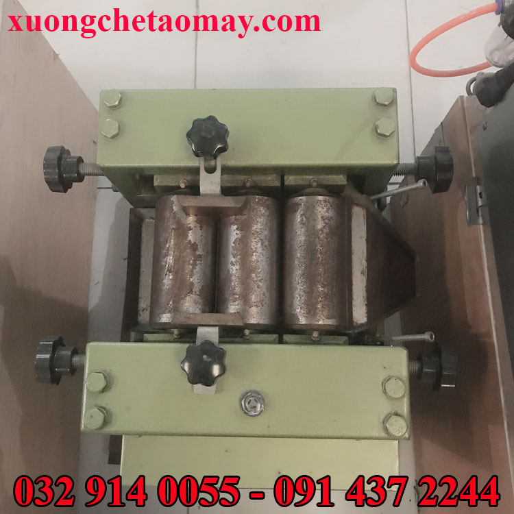 Máy cán son môi chất lượng tốt