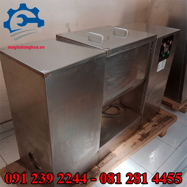 Máy trộn bột nằm ngang có cánh khuấy