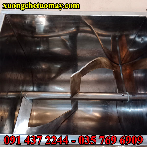 Máy trộn bột nằm ngang chính hãng